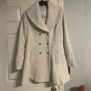 Jessica Simpson coat, large